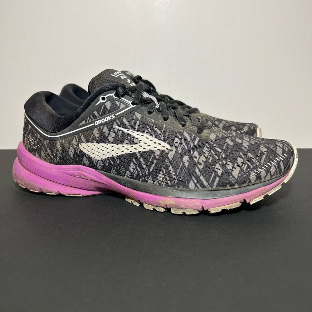 Womens BROOKS Launch 5 Black Running Shoes / Size 9 Medium